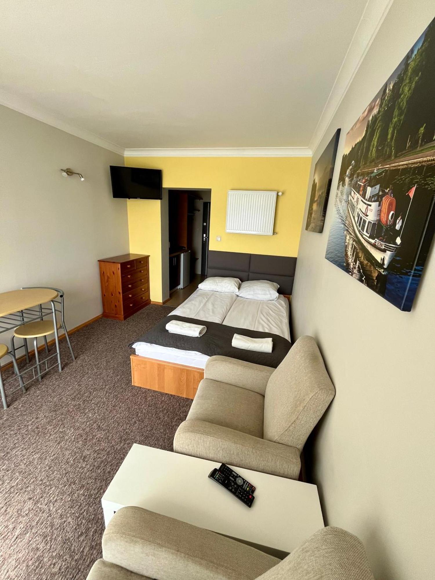 Gosciniec Rospuda 1 Bed & Breakfast Augustow Ngoại thất bức ảnh
